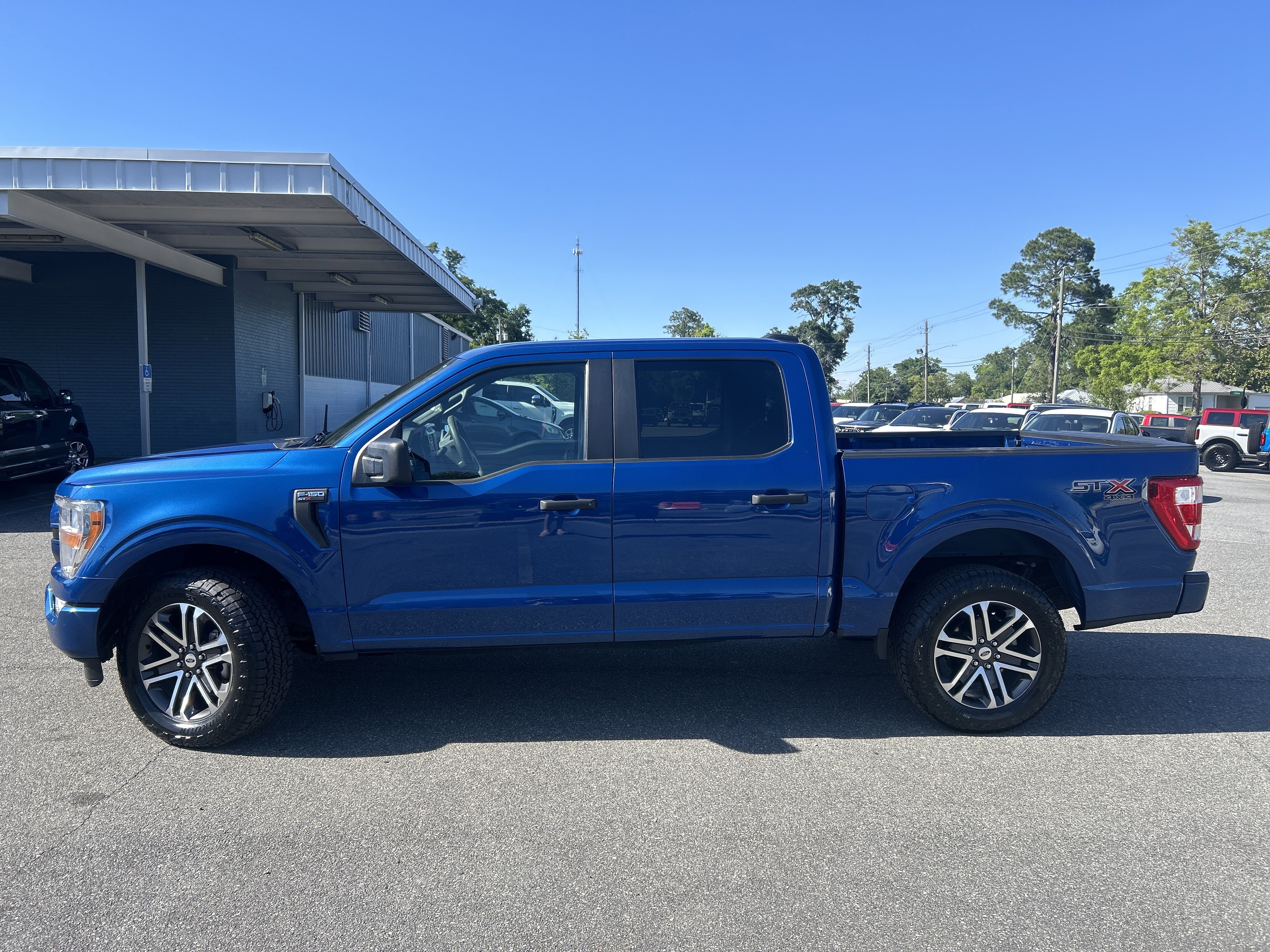 Used 2022 Ford F150 XL w/ STX Appearance Package AWD/4WD image 5