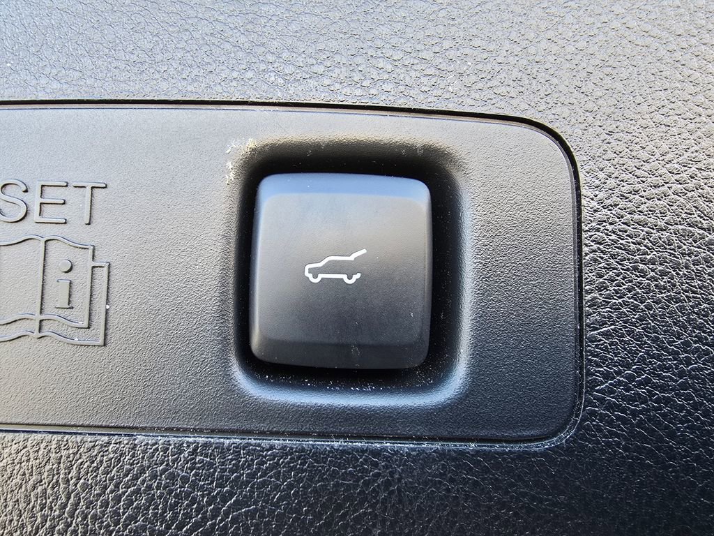 Used 2022 Lincoln Corsair Reserve w/ Luxury Package image 17