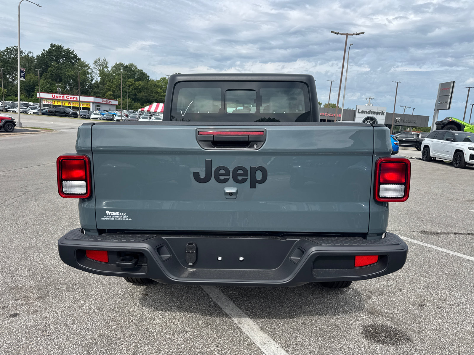 New 2026 Jeep Gladiator Sport AWD/4WD image 4