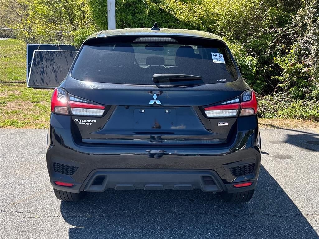 Used 2024 Mitsubishi Outlander Sport LE image 9