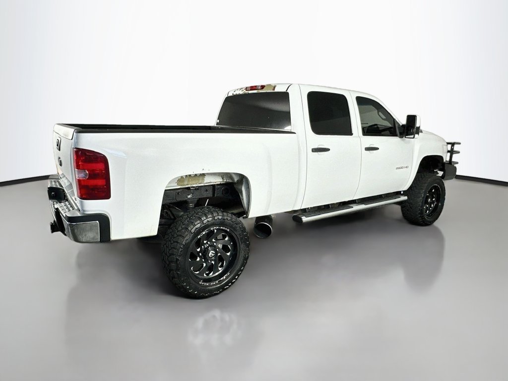 Used 2014 Chevrolet Silverado 2500 LT AWD/4WD image 7