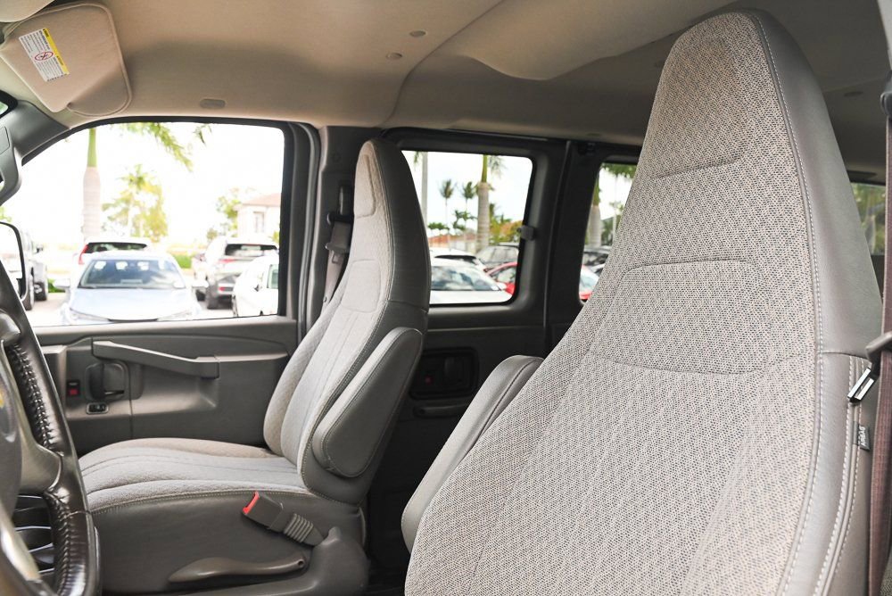 Used 2017 Chevrolet Express 2500 LS RWD image 12