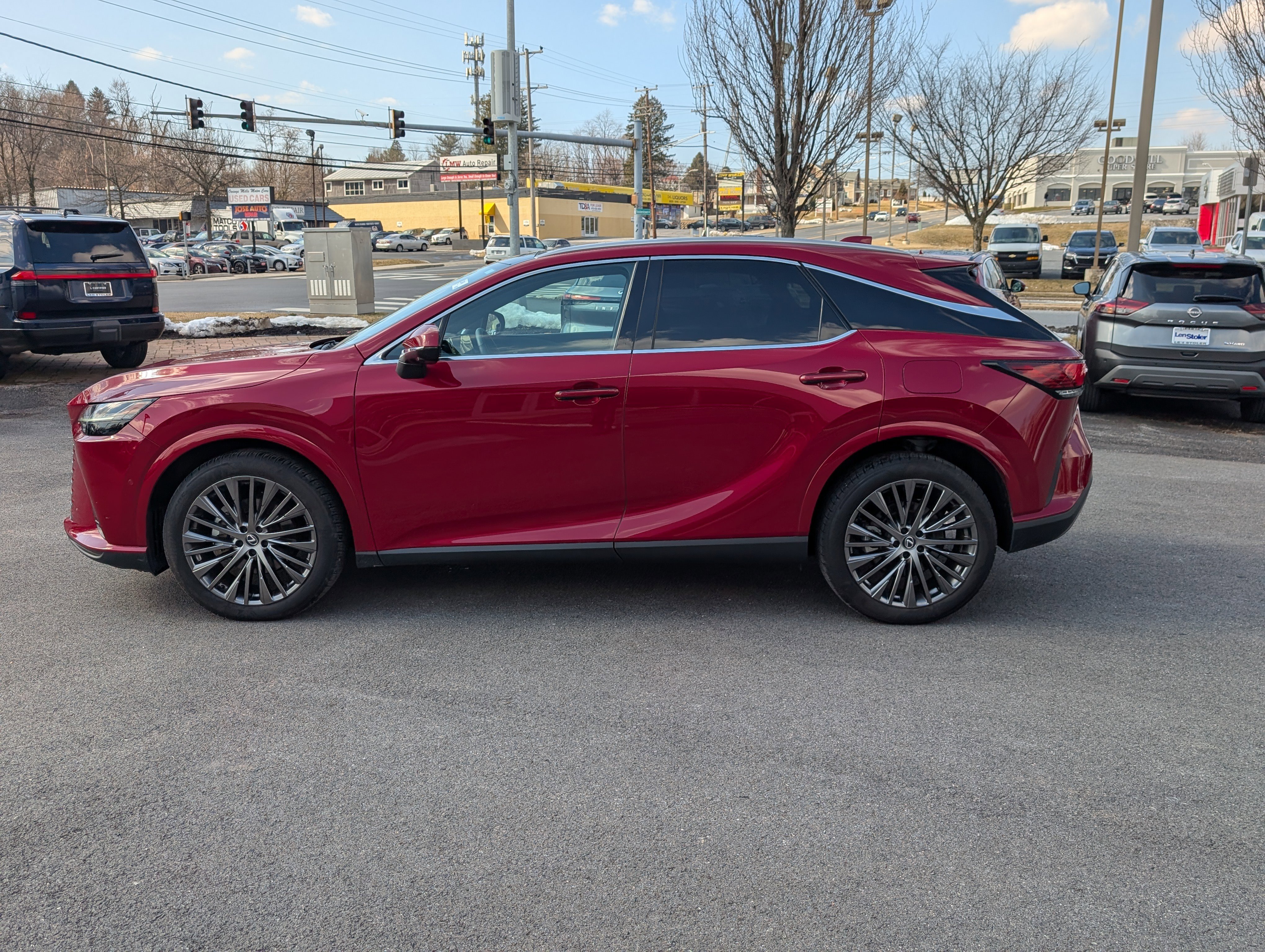 Used 2023 Lexus RX 350 w/ Cold Area Package image 6