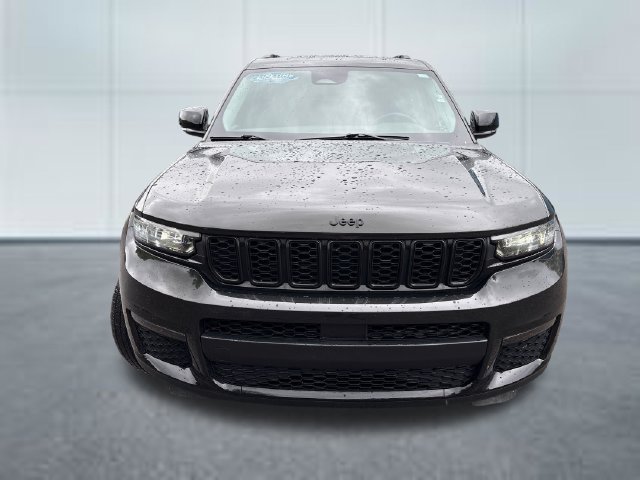 Used 2023 Jeep Grand Cherokee L Limited w/ Black Appearance Package AWD/4WD image 6
