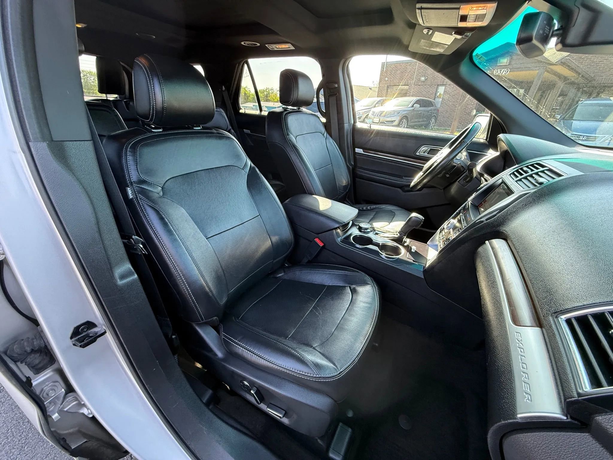 Used 2017 Ford Explorer Limited w/ Equipment Group 301A image 18