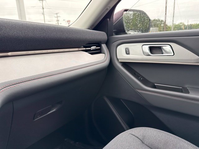 New 2026 Ford Explorer Active RWD image 31