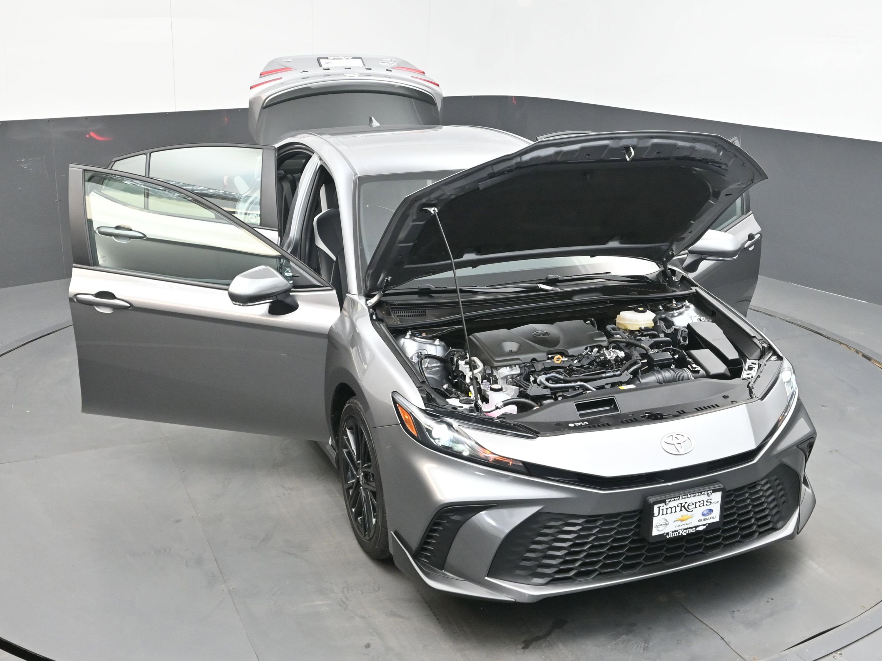 Used 2025 Toyota Camry SE FWD image 38