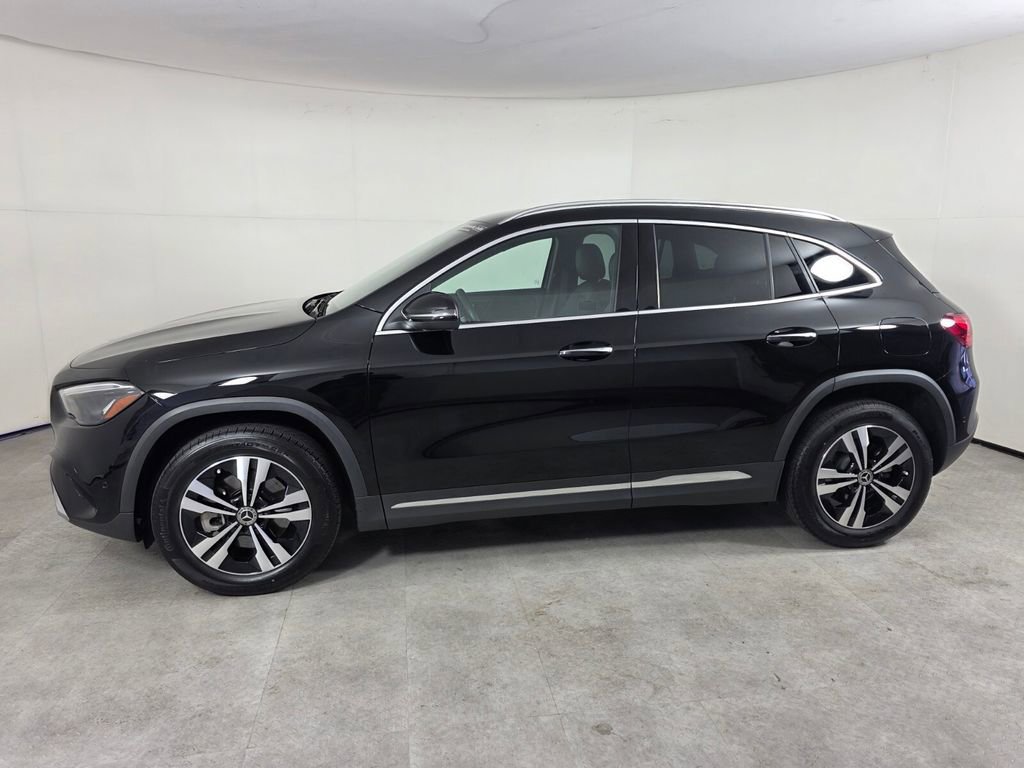 Certified 2025 Mercedes-Benz GLA 250 image 7