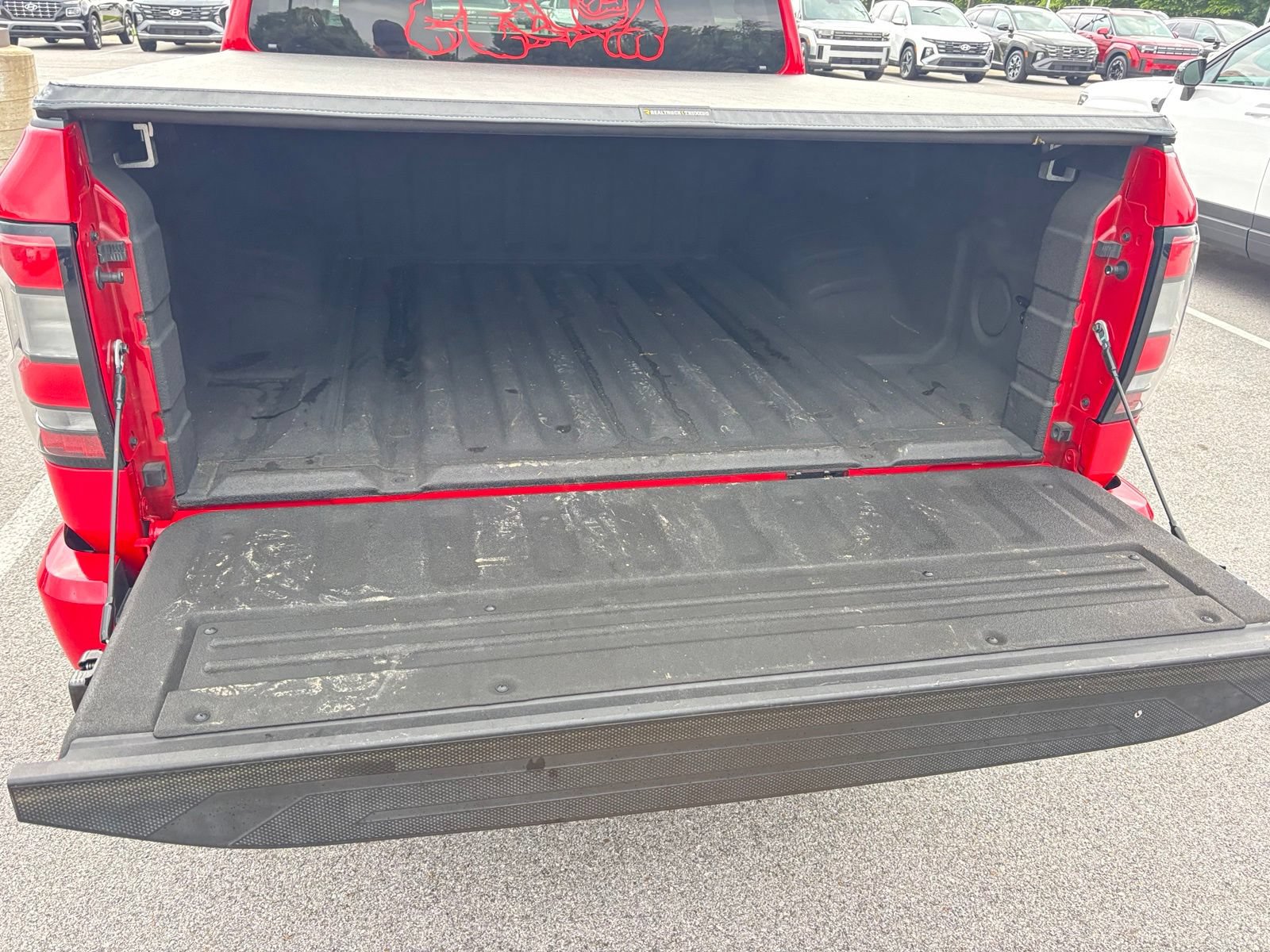 Used 2022 Nissan Frontier SV RWD image 12