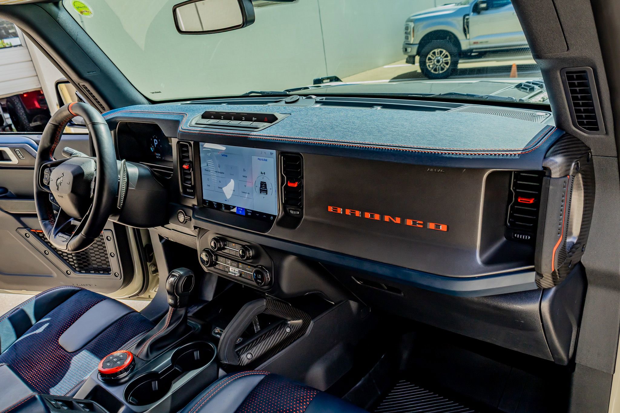 Used 2025 Ford Bronco Raptor AWD/4WD image 18