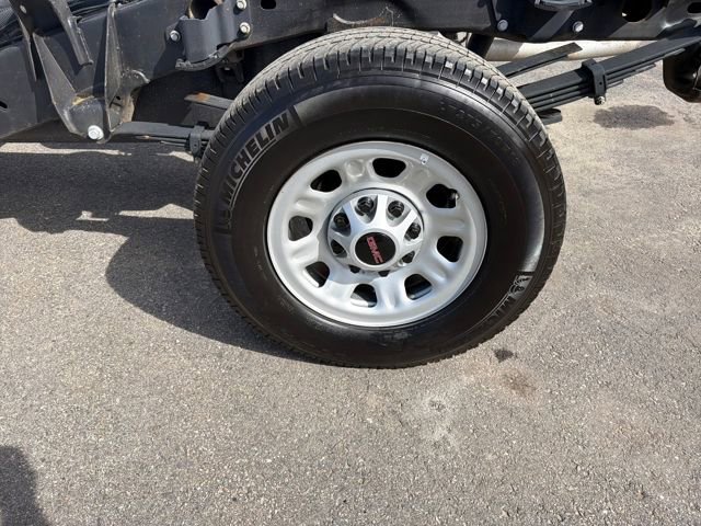 Used 2024 GMC Sierra 3500 Pro w/ Convenience Package image 29
