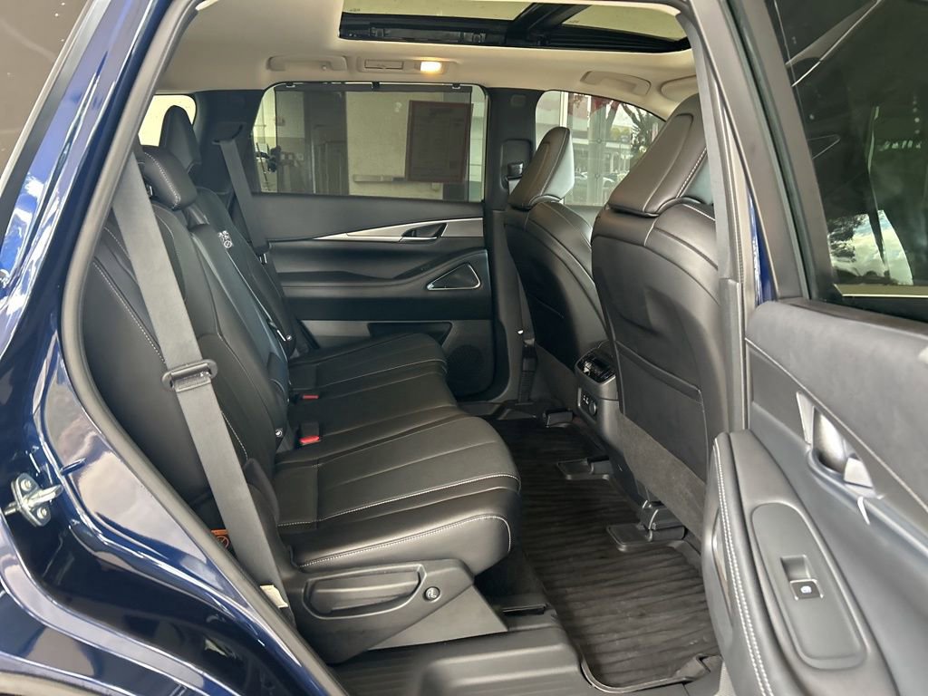 Used 2024 INFINITI QX60 Luxe w/ Performance Audio Package image 30