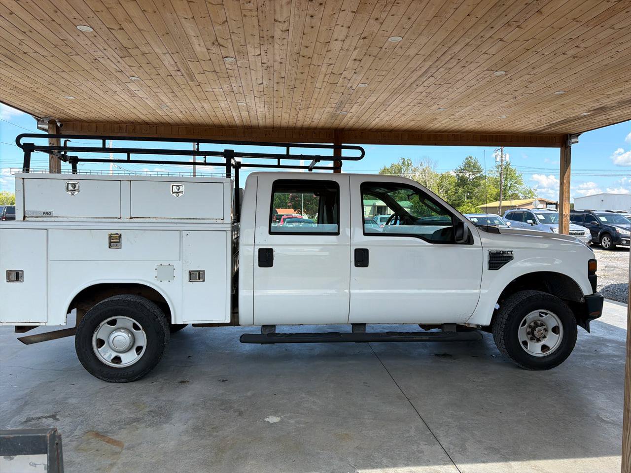 Used 2008 Ford F250 XL AWD/4WD image 9