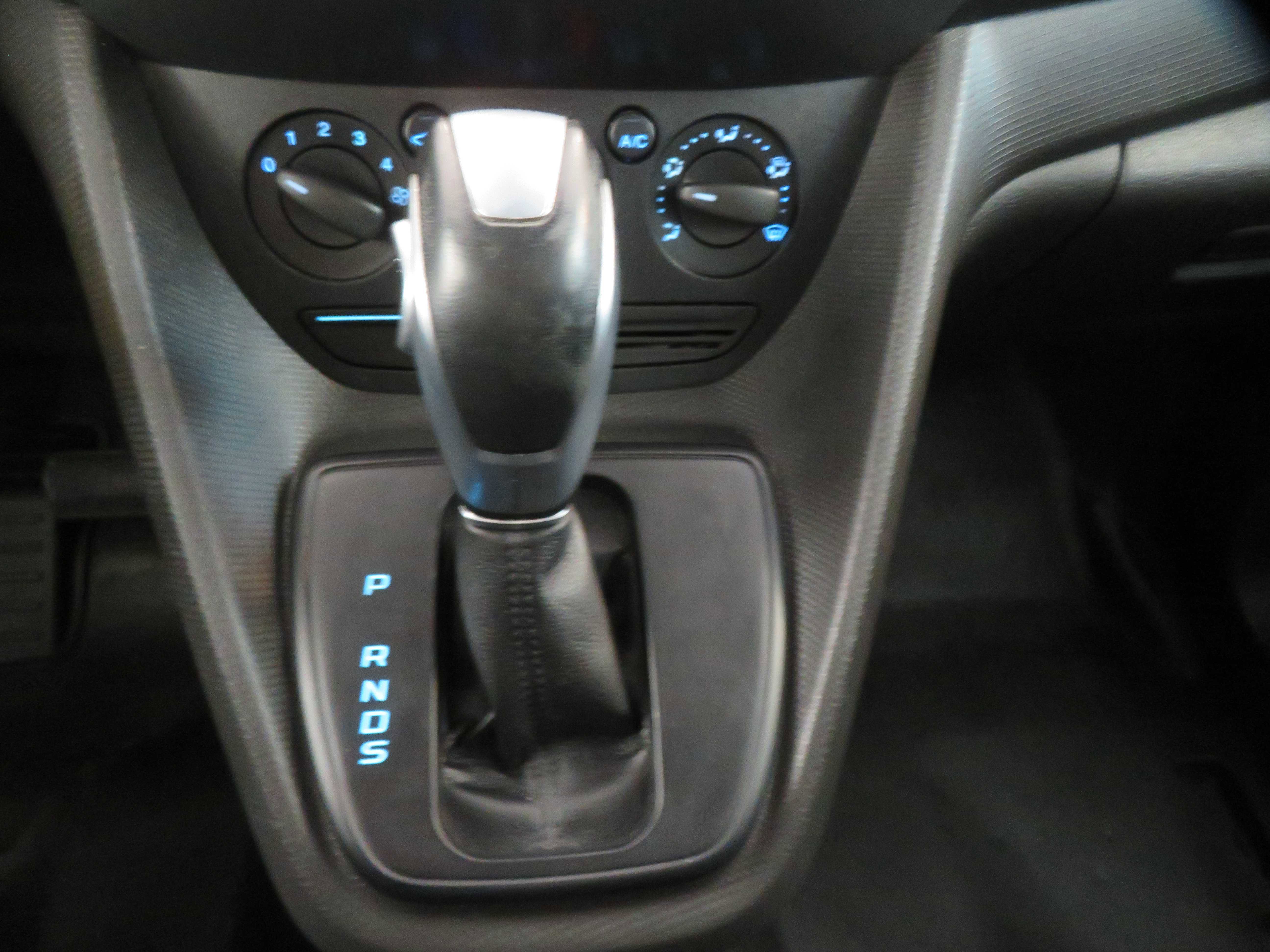 Used 2016 Ford Transit Connect XL image 35