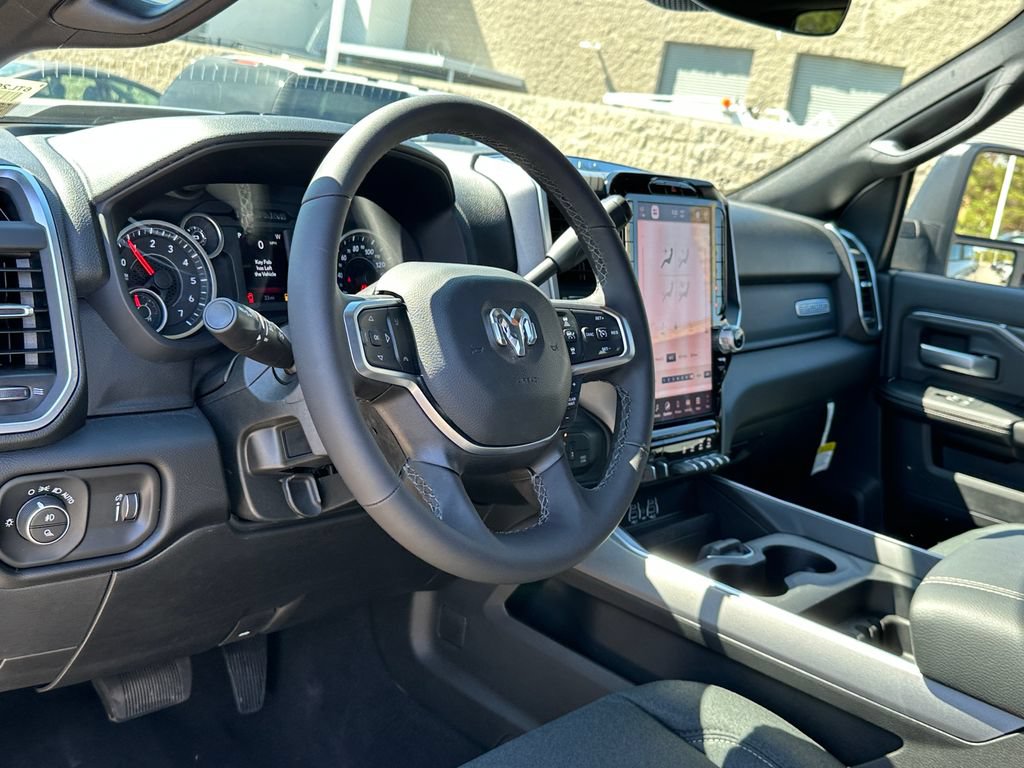 New 2026 RAM 2500 Big Horn AWD/4WD image 18