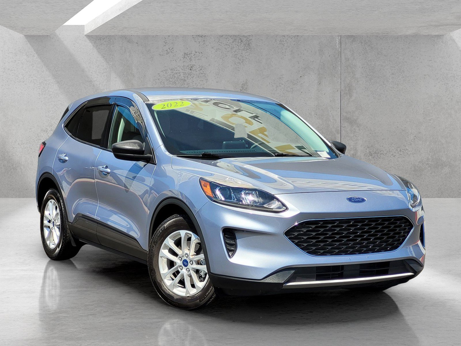 Used 2022 Ford Escape SE w/ Convenience Package FWD image 1