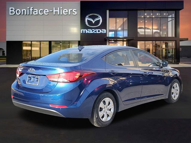 Used 2016 Hyundai Elantra SE image 4