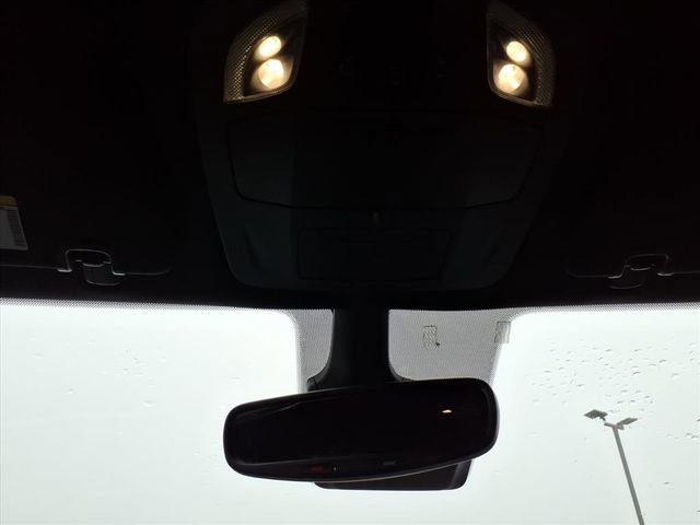 Used 2025 Chrysler Pacifica Select FWD image 17