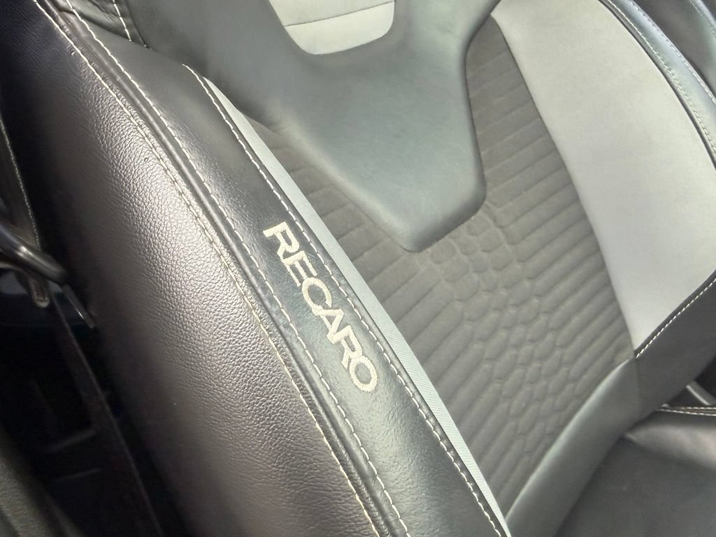 Used 2017 Ford Focus ST w/ Equipment Group 401A FWD image 52