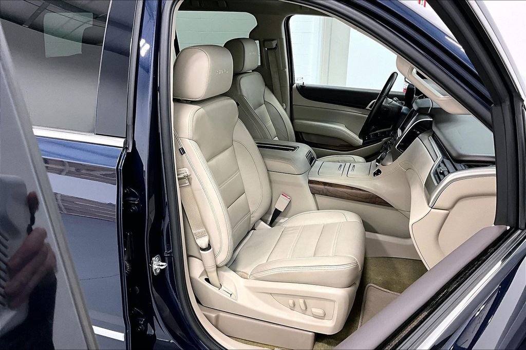 Used 2019 GMC Yukon Denali AWD/4WD image 9
