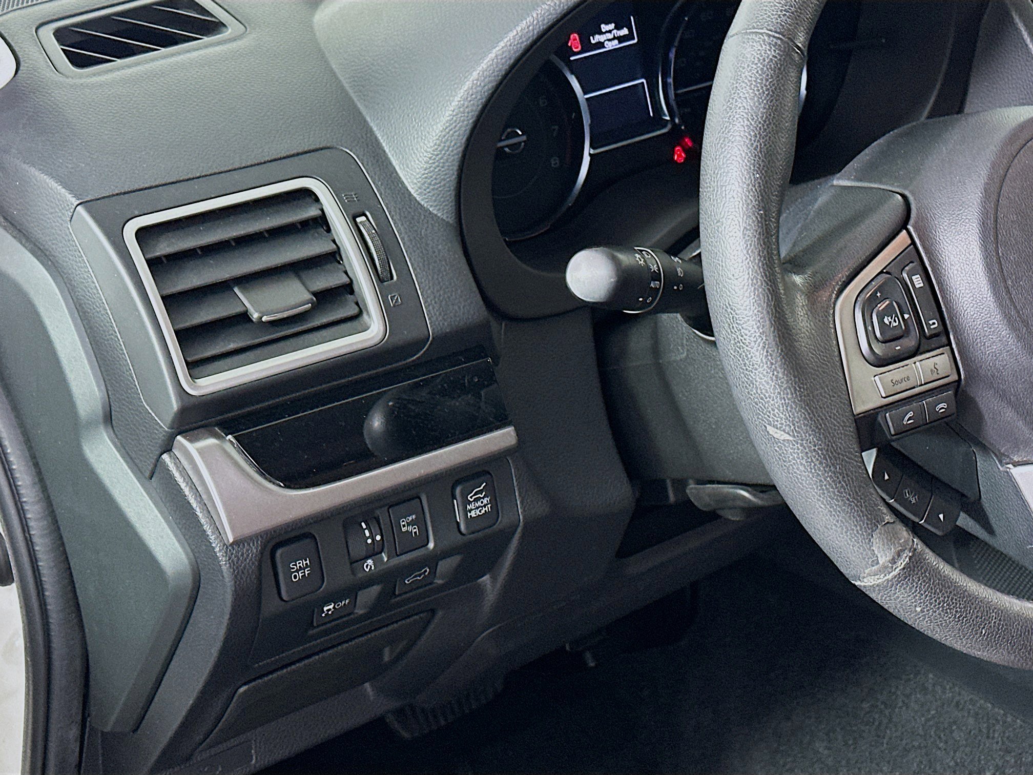 Used 2017 Subaru Forester 2.5i Touring w/ Protection Package #2 image 17