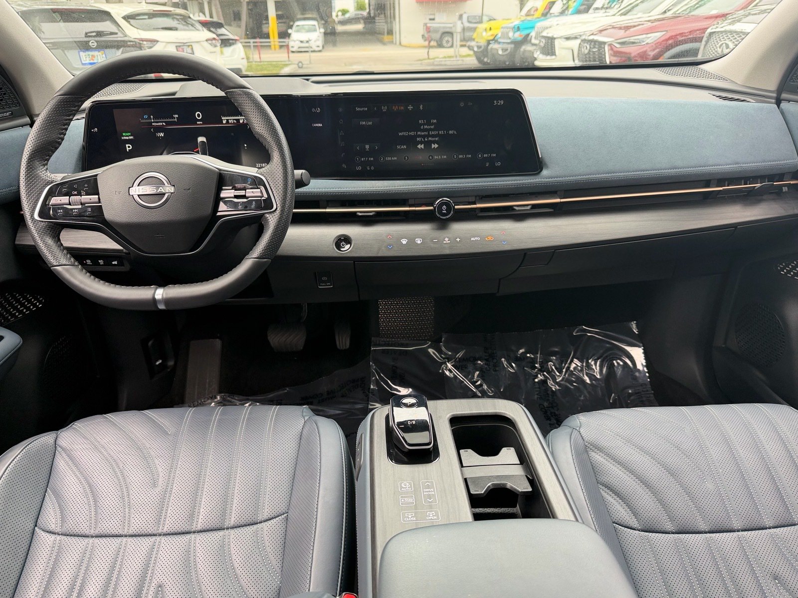Certified 2024 Nissan Ariya AWD image 12