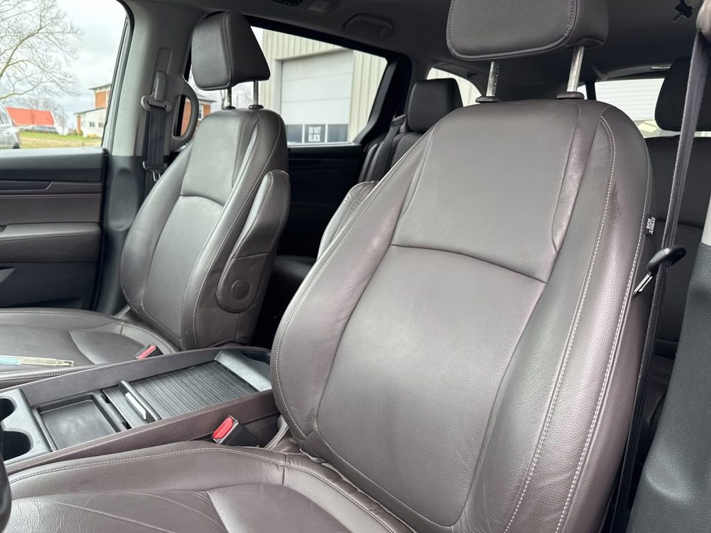 Used 2023 Honda Odyssey EX-L image 25