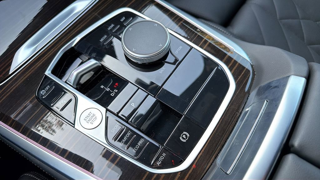 Certified 2026 BMW X5 sDrive40i image 15