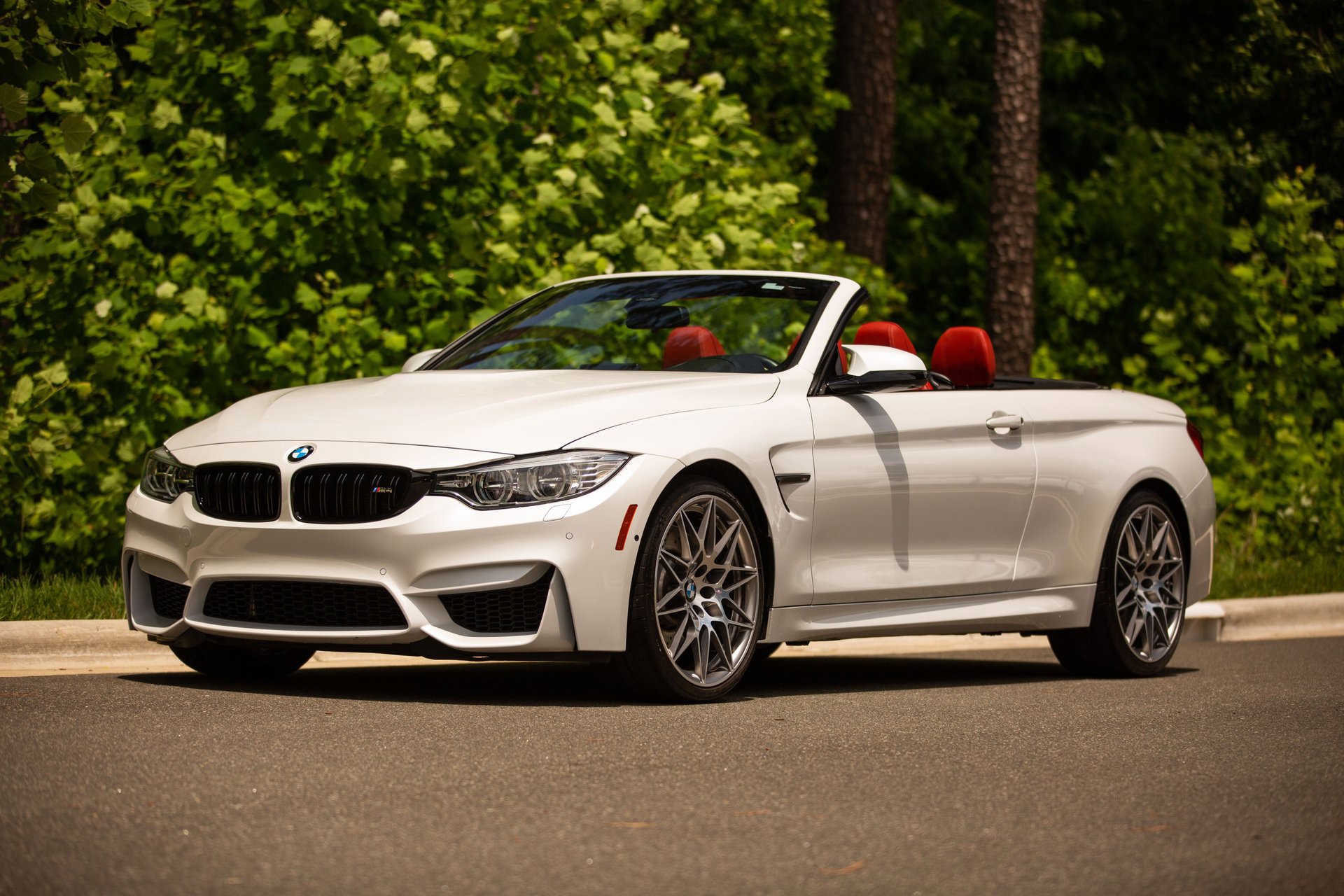 Used 2017 BMW M4 Convertible w/ Competition Package RWD image 16