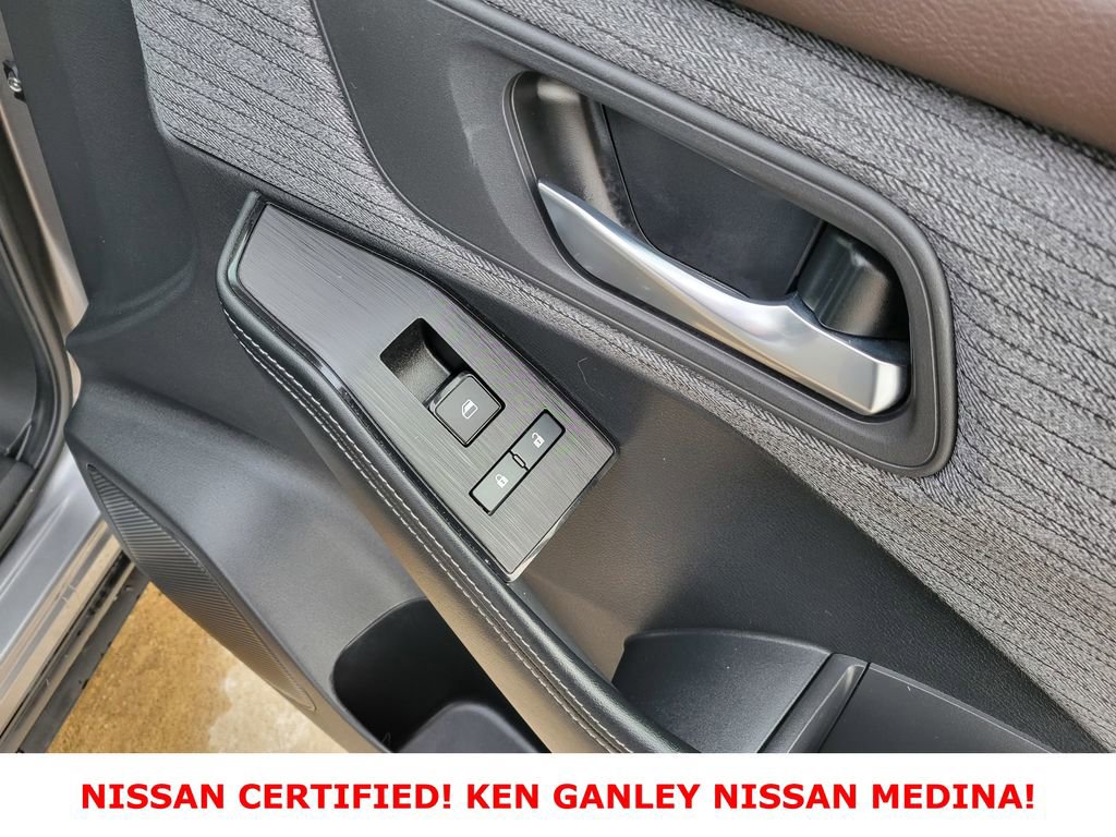 Certified 2023 Nissan Rogue SV image 49