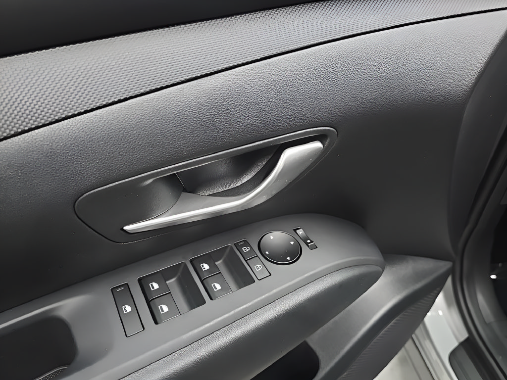 New 2026 Hyundai Tucson SE FWD image 9