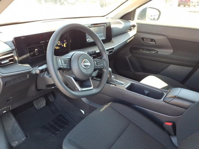 Used 2025 Nissan Kicks S image 10