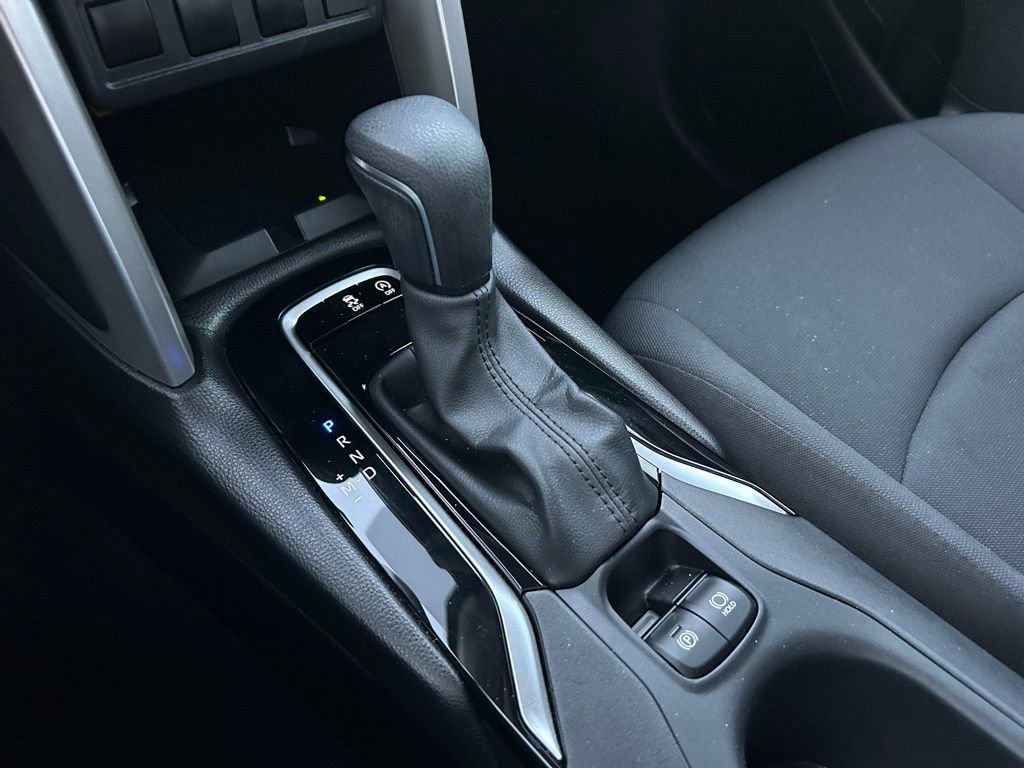 Used 2024 Toyota Corolla Cross LE image 26