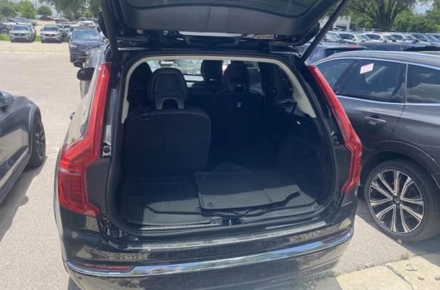 Used 2023 Volvo XC90 B6 Ultimate w/ Protection Package Premier AWD/4WD image 6