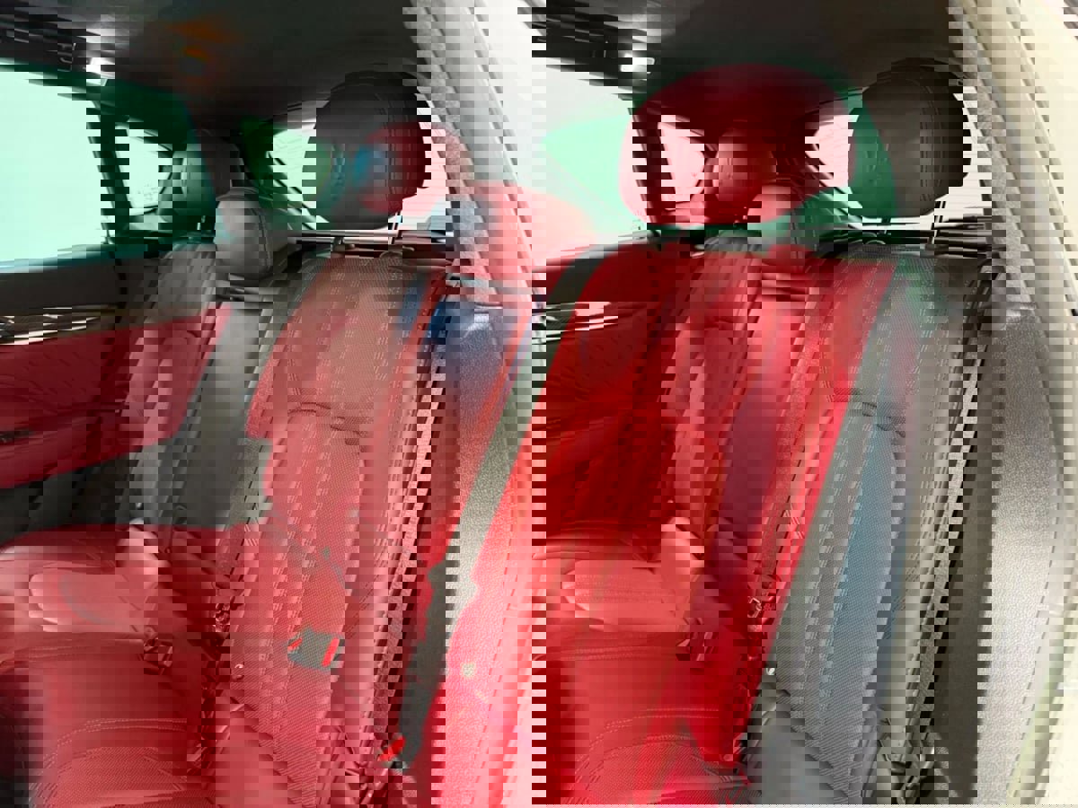 Used 2021 Maserati Levante S GranSport image 25