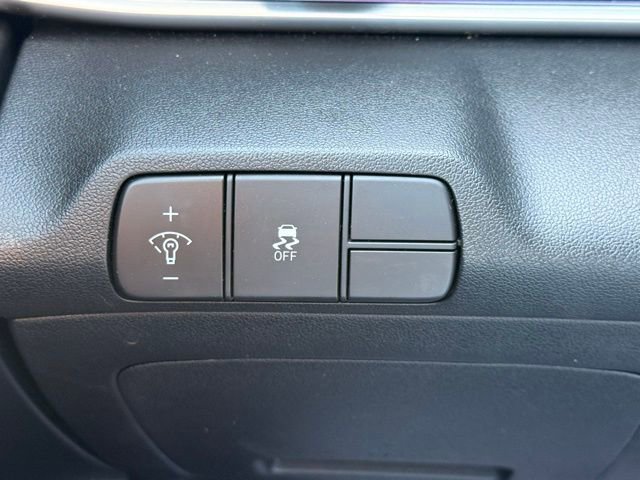 Used 2024 Hyundai Elantra SEL w/ Convenience Package image 29