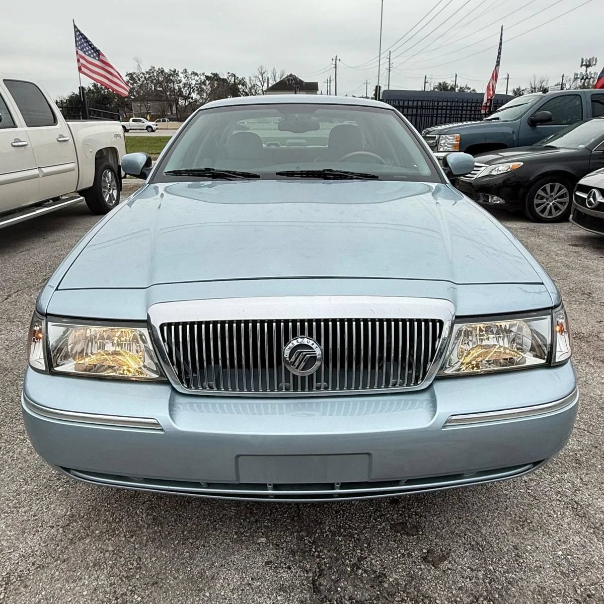 Used 2003 Mercury Grand Marquis LS RWD image 2