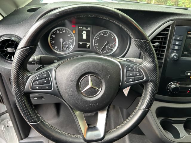 Used 2022 Mercedes-Benz Metris image 10