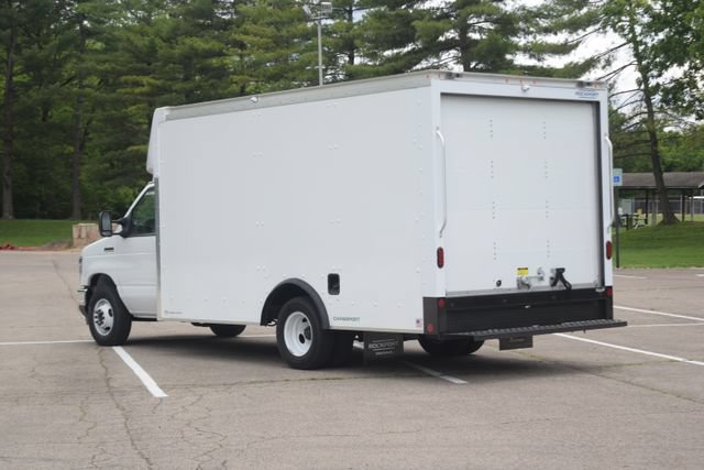 New 2026 Ford E-350 and Econoline 350 Super Duty w/ Power Equipment Group RWD image 17