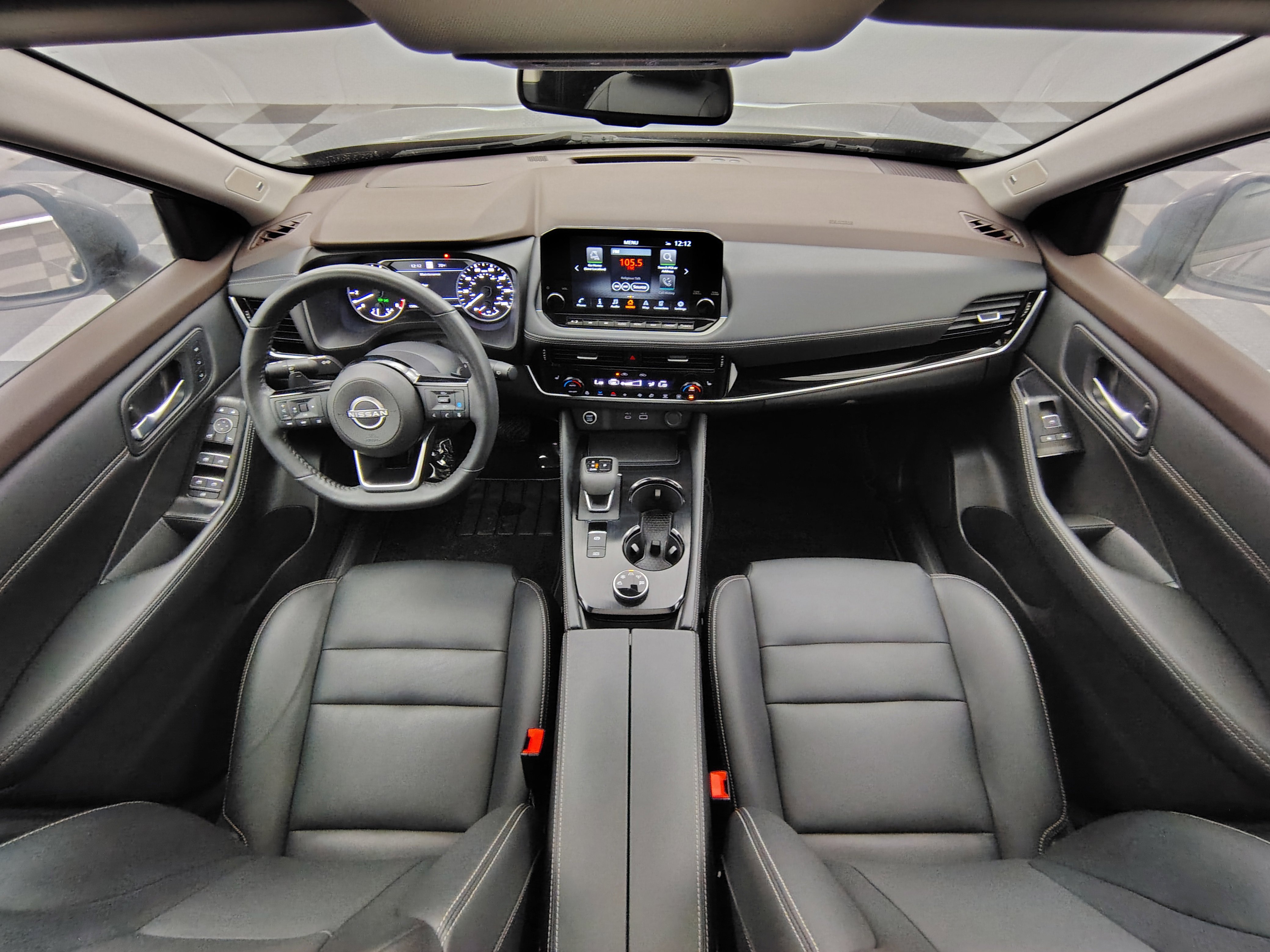 Used 2023 Nissan Rogue SL w/ SL Premium Package AWD/4WD image 2