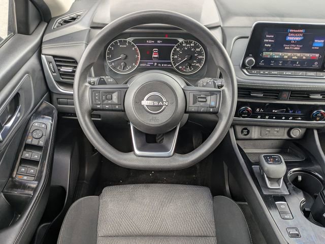 Used 2024 Nissan Rogue SV FWD image 32