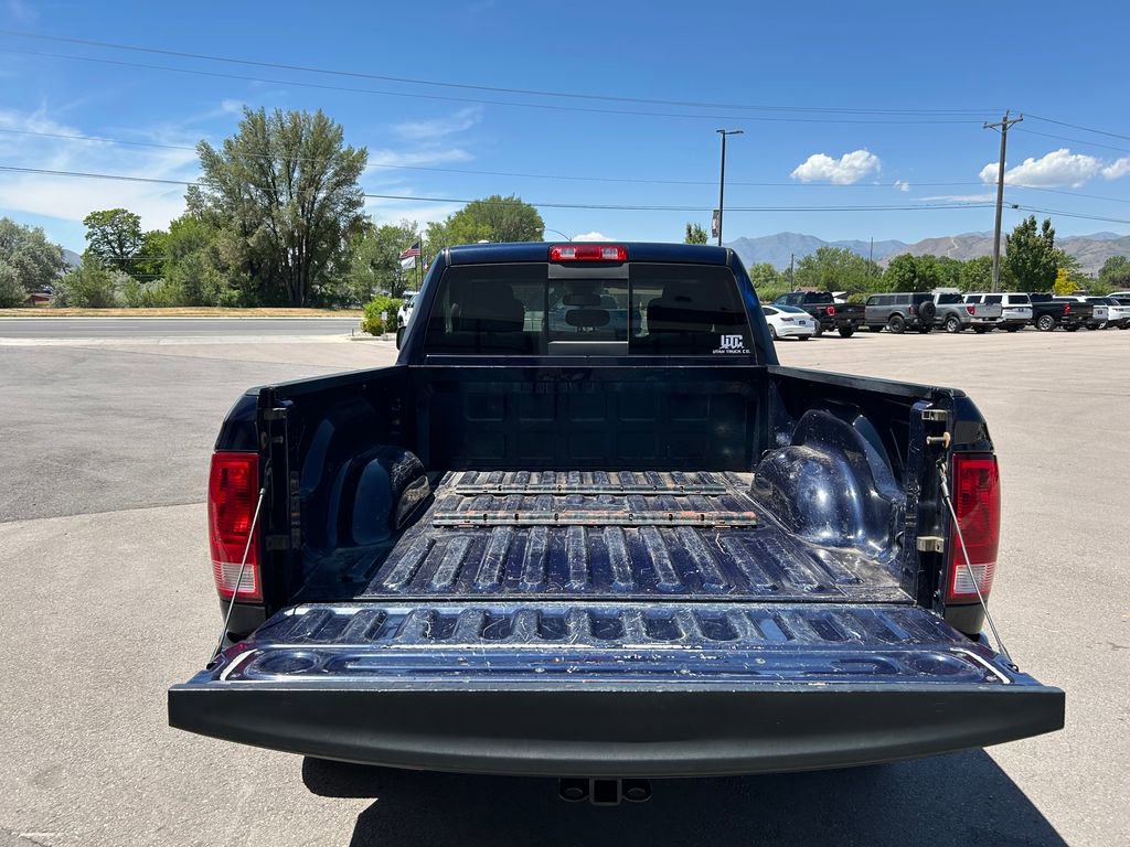 Used 2016 RAM 1500 Classic SLT AWD/4WD image 7