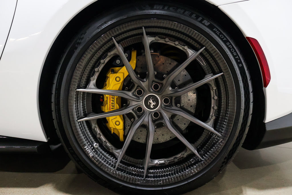 Used 2022 Ferrari 812 GTS RWD image 37