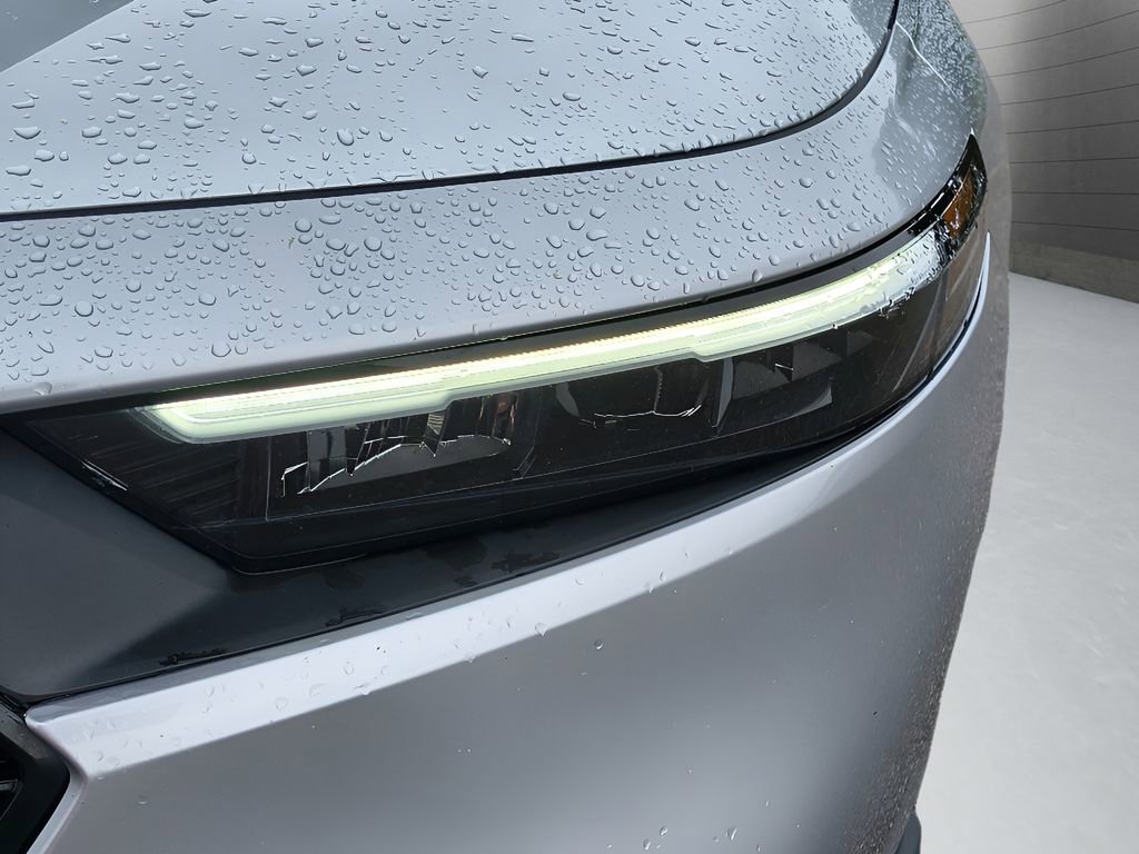 Used 2024 Honda Accord EX image 11