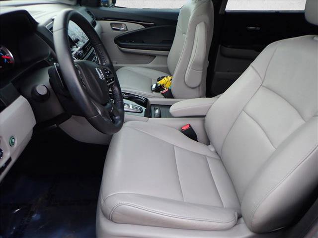 Used 2022 Honda Pilot Touring image 14