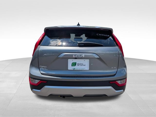 Used 2023 Kia Niro LX FWD image 6