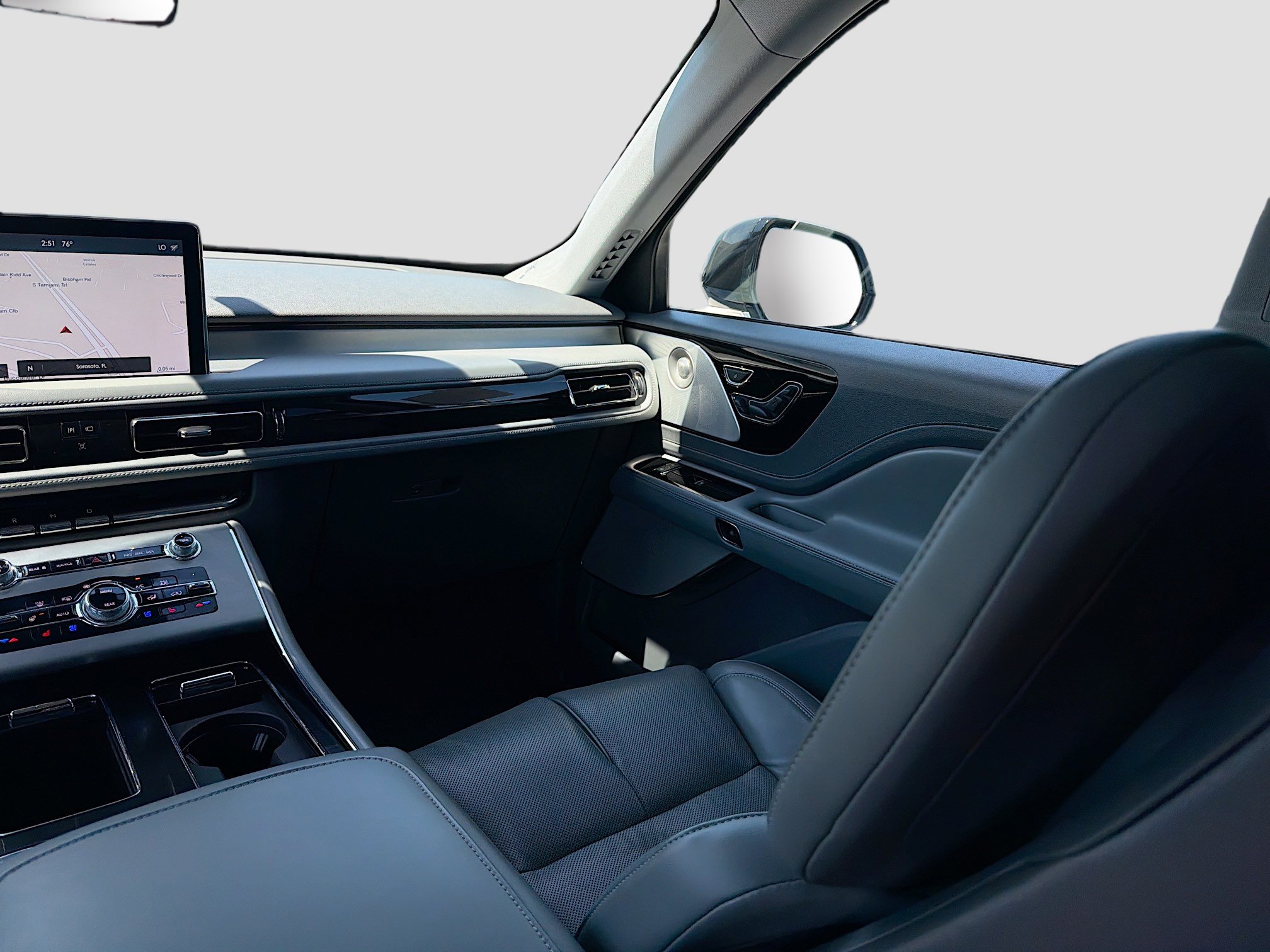 Certified 2020 Lincoln Aviator Reserve w/ Equipment Group 202A AWD/4WD image 24