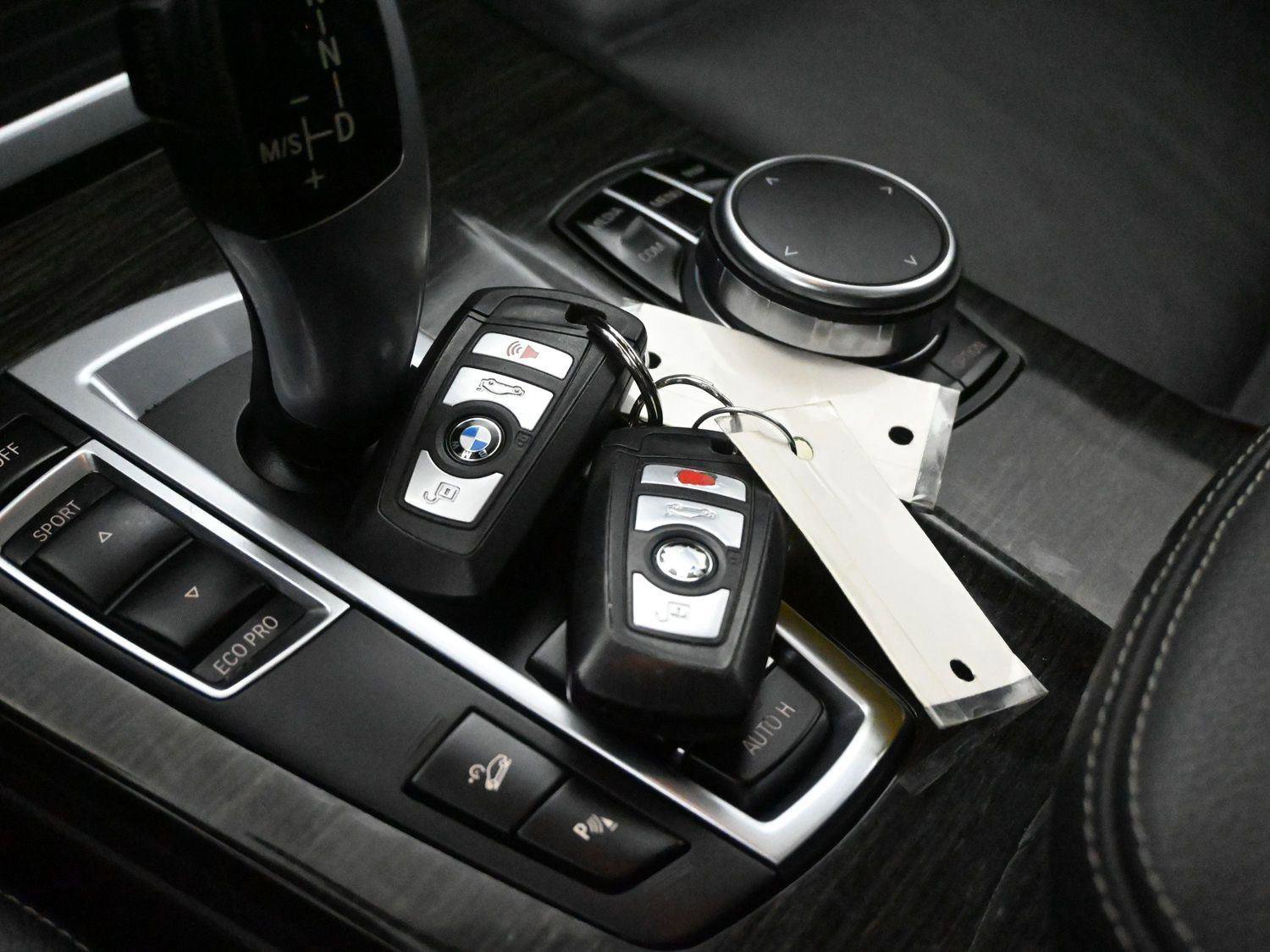 Used 2017 BMW X3 xDrive28i AWD/4WD image 5