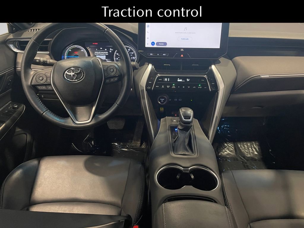 Used 2023 Toyota Venza XLE image 10