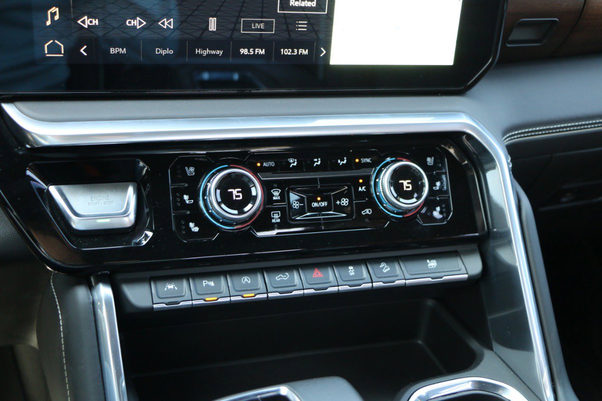 Used 2022 GMC Sierra 1500 Denali Ultimate image 25